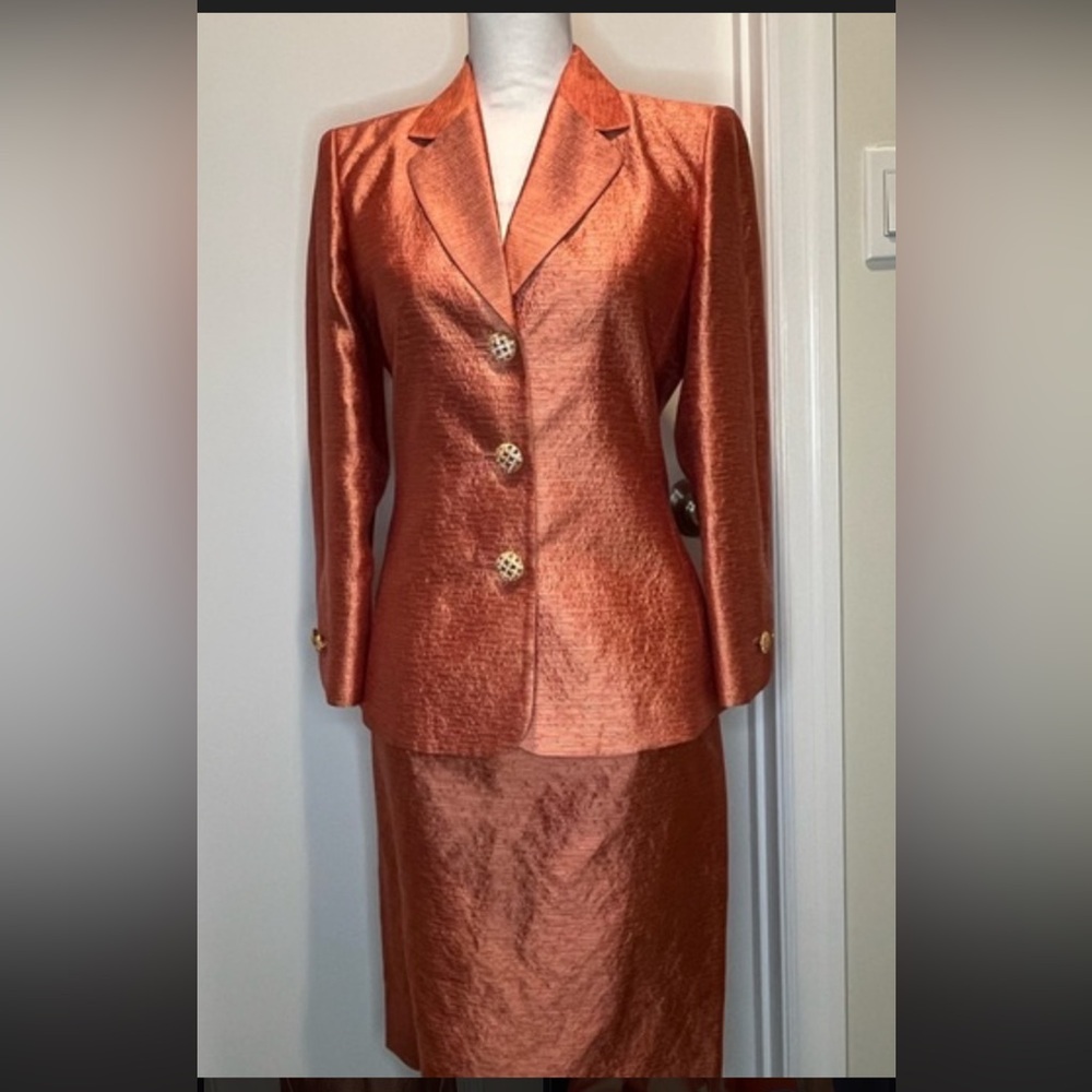 Dana Buchman Skirt Set